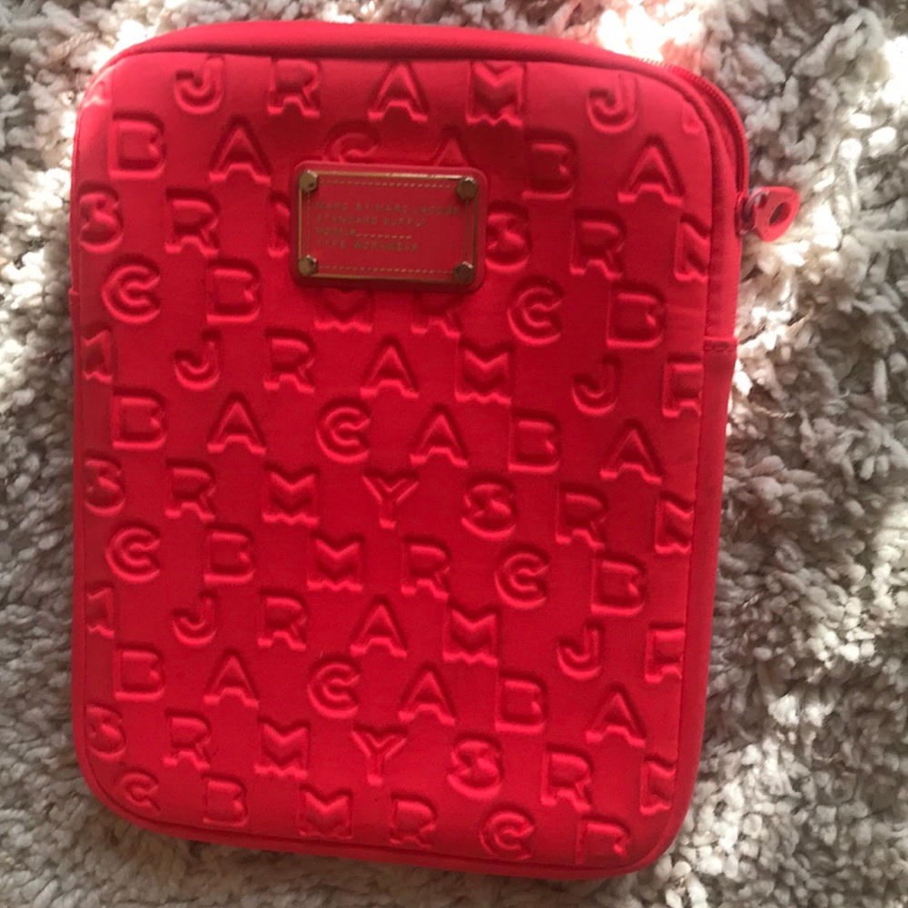 Marc by Marc Jacobs I pad case